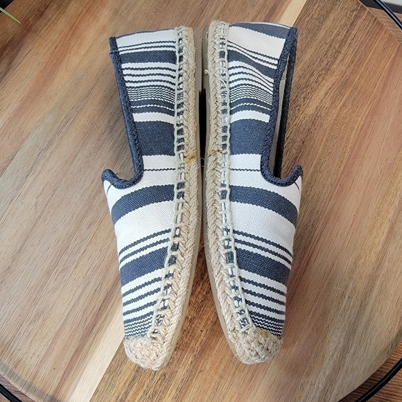 G.H. Bass Striped Canvas Jenna Espadrilles Size 7 - Picture 9 of 17